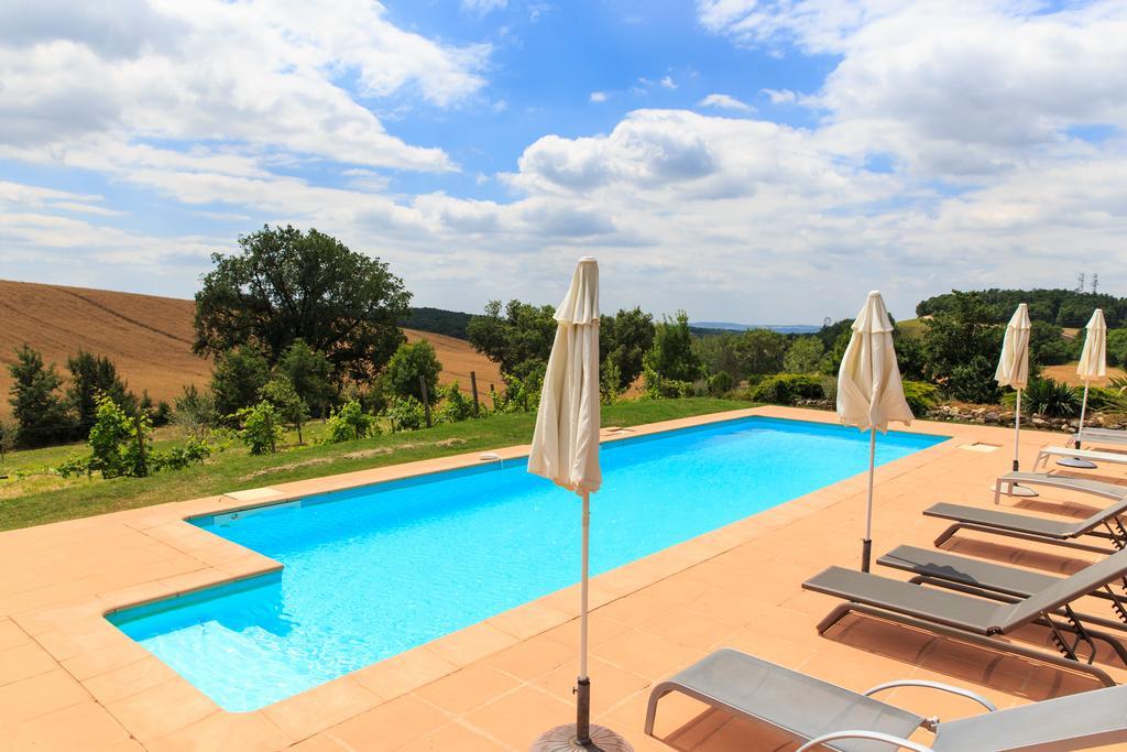 Bed and Breakfast Au Mas Des Calmettes Parisot  Exterior foto