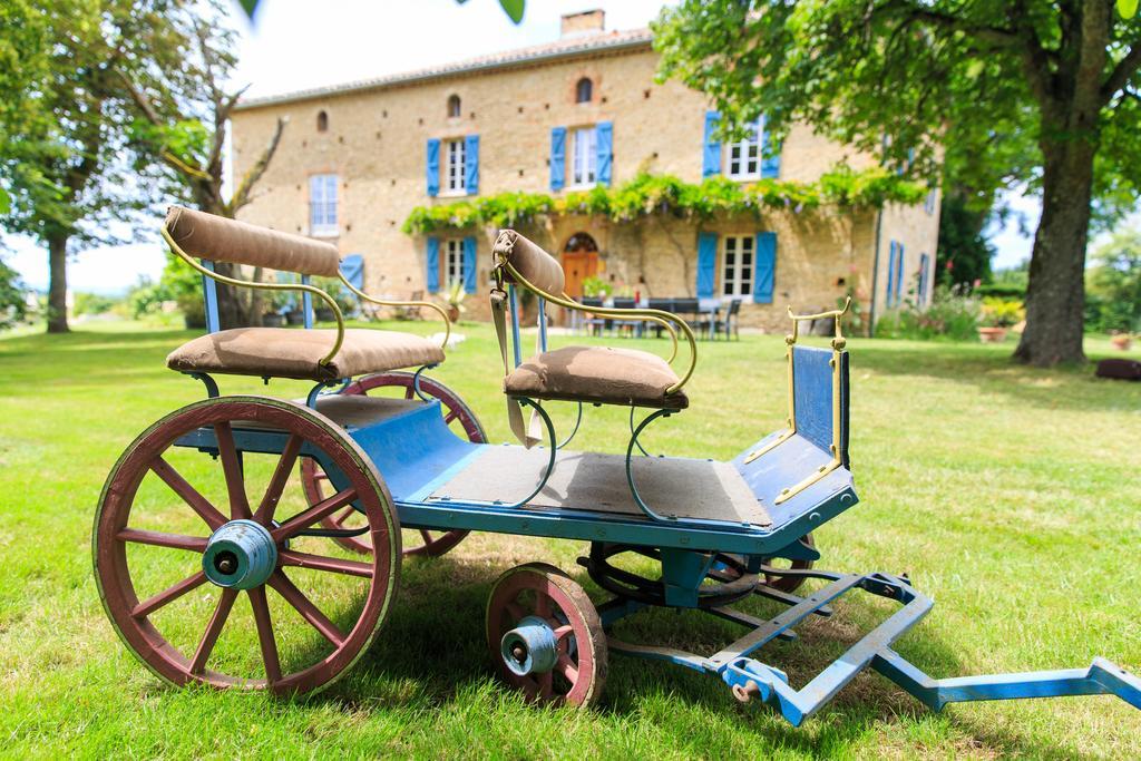 Bed and Breakfast Au Mas Des Calmettes Parisot  Exterior foto